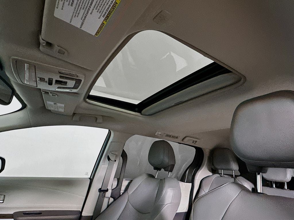 2023 Toyota Sienna XLE 8 Passenger