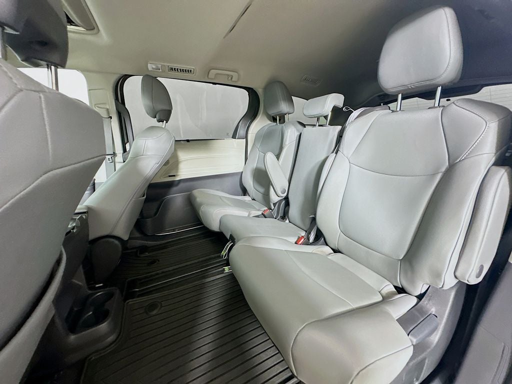 2023 Toyota Sienna XLE 8 Passenger