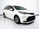 2023 Toyota Sienna XLE 8 Passenger