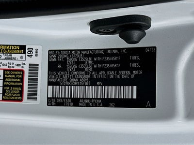 2023 Toyota Sienna XLE 8 Passenger