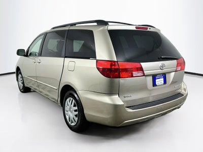 2004 Toyota Sienna LE