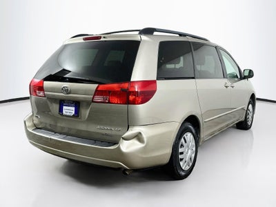 2004 Toyota Sienna LE