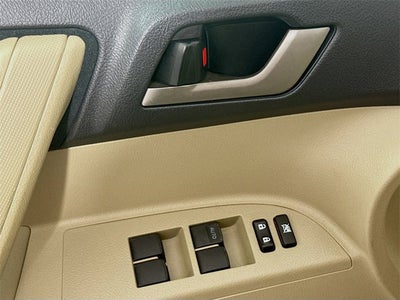 2011 Toyota Highlander Base