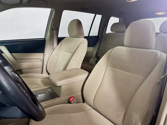 2011 Toyota Highlander Base