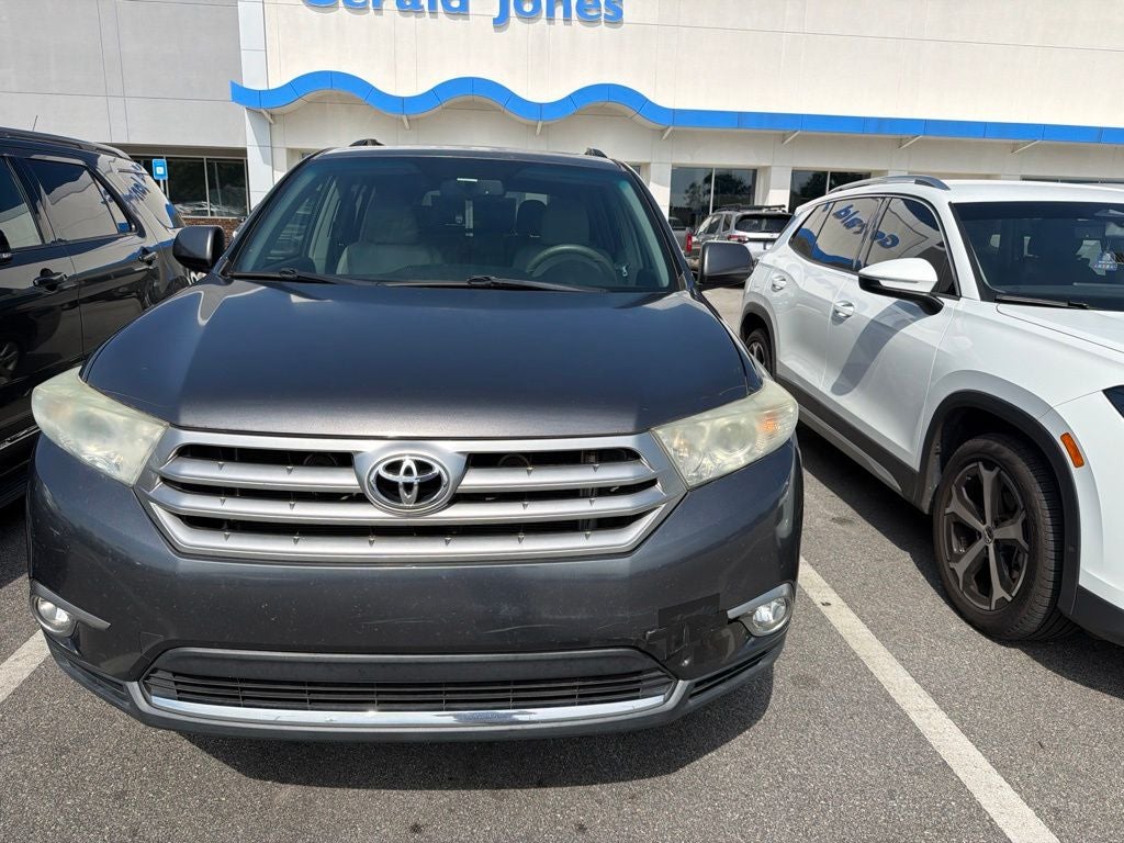 2013 Toyota Highlander SE