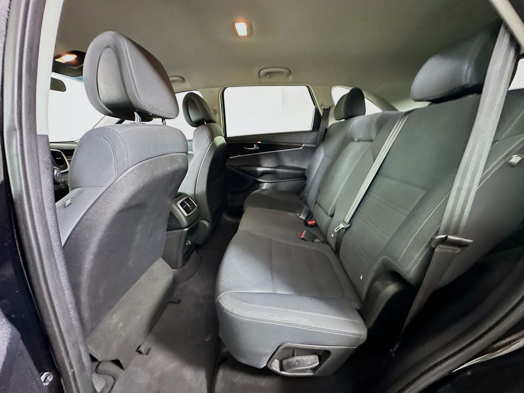 2016 Kia Sorento L
