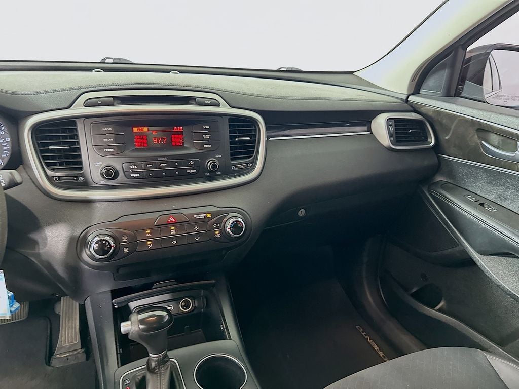 2016 Kia Sorento L