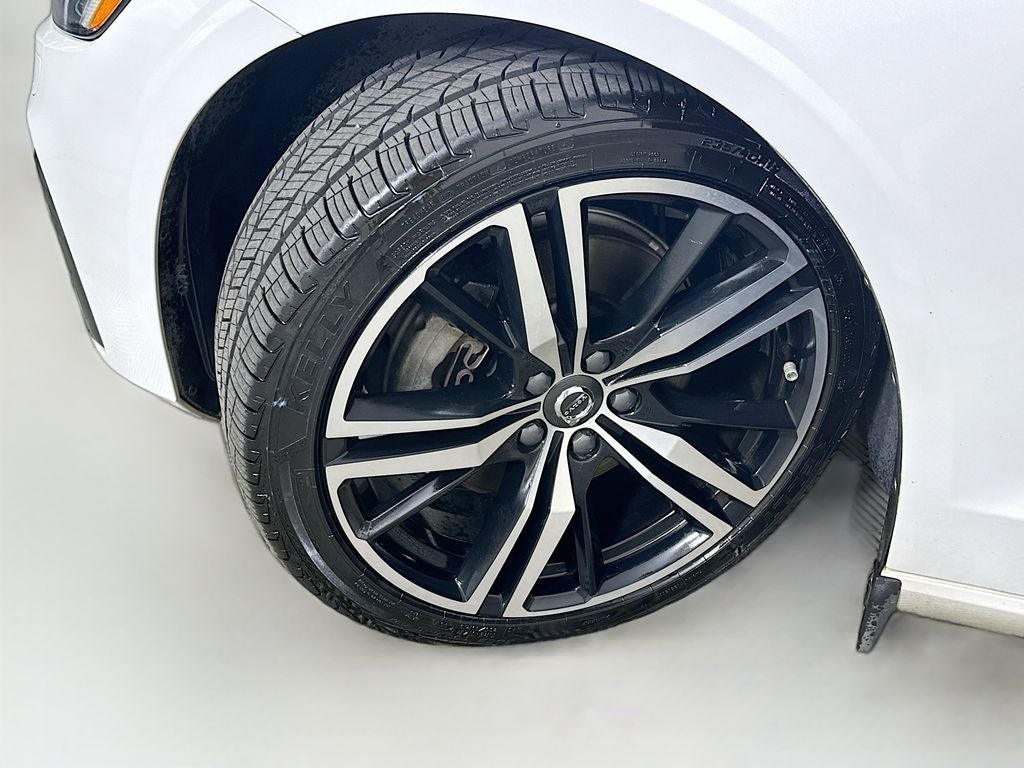2019 Volvo S60 T5 R-Design