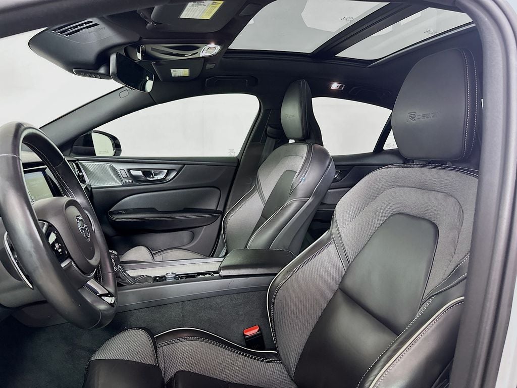 2019 Volvo S60 T5 R-Design