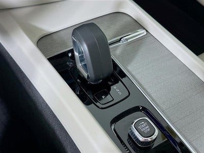 2024 Volvo S60 B5 Plus Dark Theme