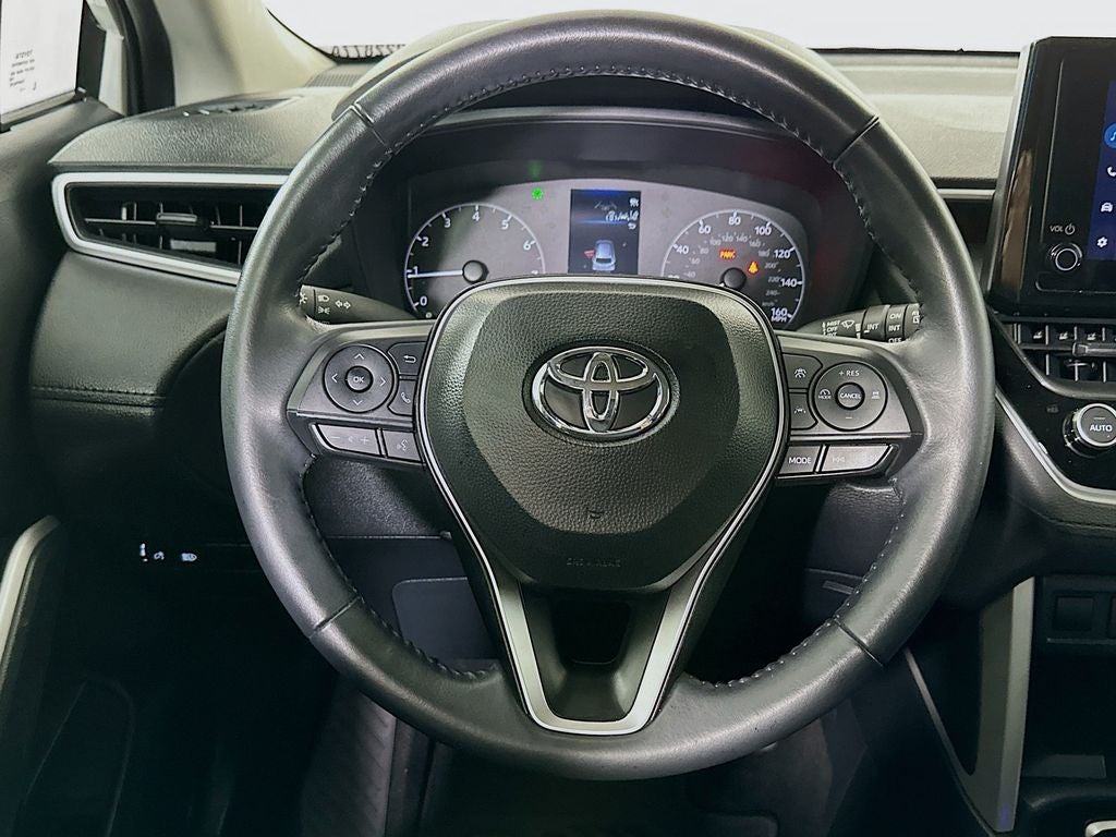 2025 Toyota Corolla Cross LE