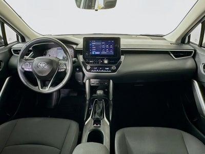 2025 Toyota Corolla Cross LE