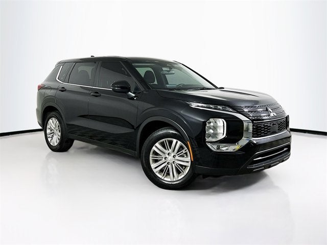2024 Mitsubishi Outlander ES