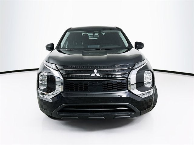 2024 Mitsubishi Outlander ES
