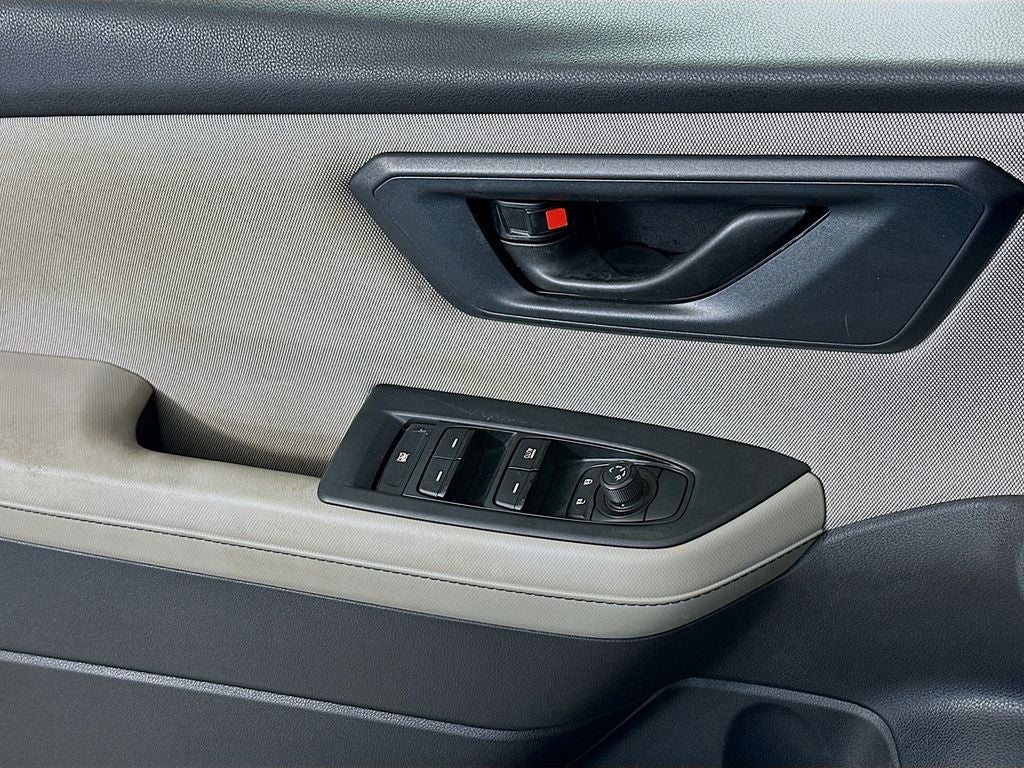 2025 Subaru Forester Base