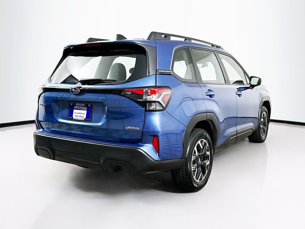 2025 Subaru Forester Base