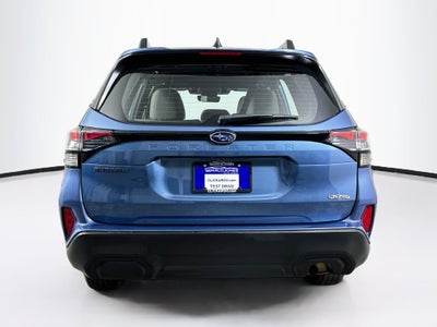2025 Subaru Forester Base