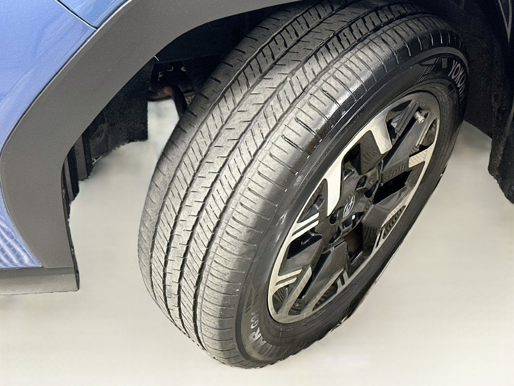 2025 Subaru Forester Base