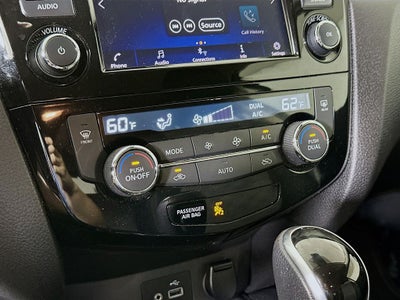 2021 Nissan Rogue Sport SV