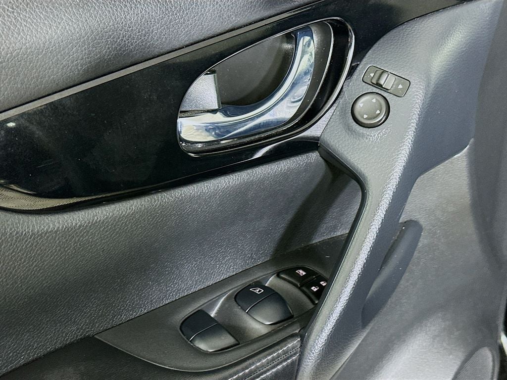 2021 Nissan Rogue Sport SV