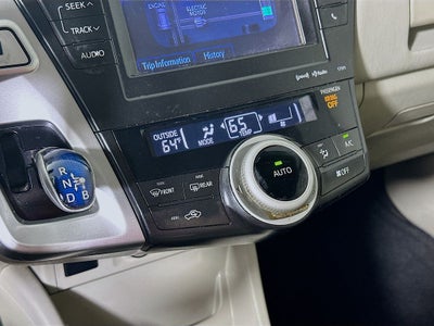 2013 Toyota Prius v Three