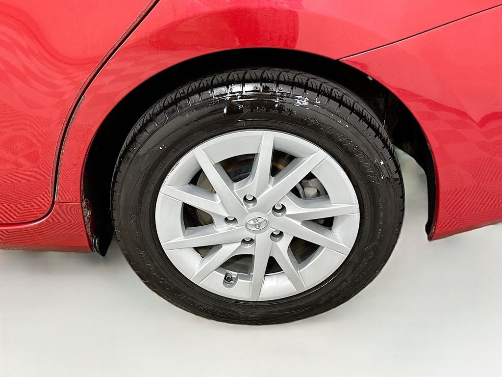 2013 Toyota Prius v Three