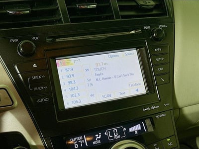 2014 Toyota Prius v Base