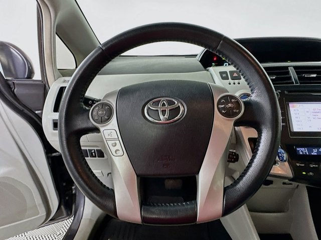 2014 Toyota Prius v Base