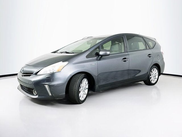 2014 Toyota Prius v Base