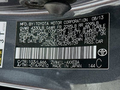 2014 Toyota Prius v Base