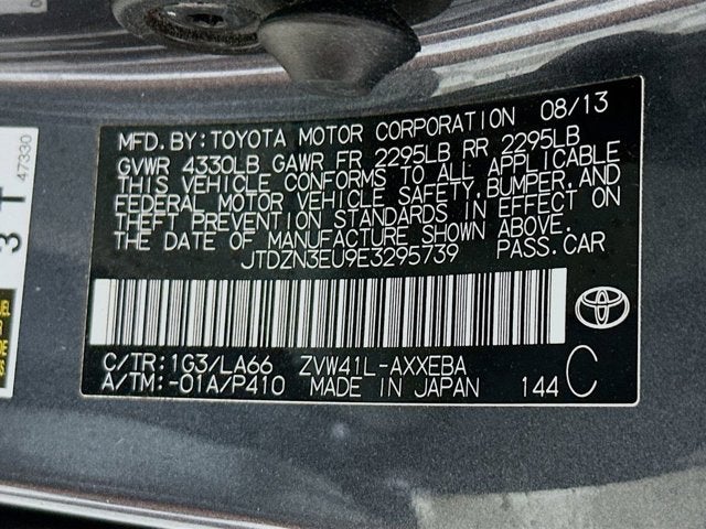 2014 Toyota Prius v Base