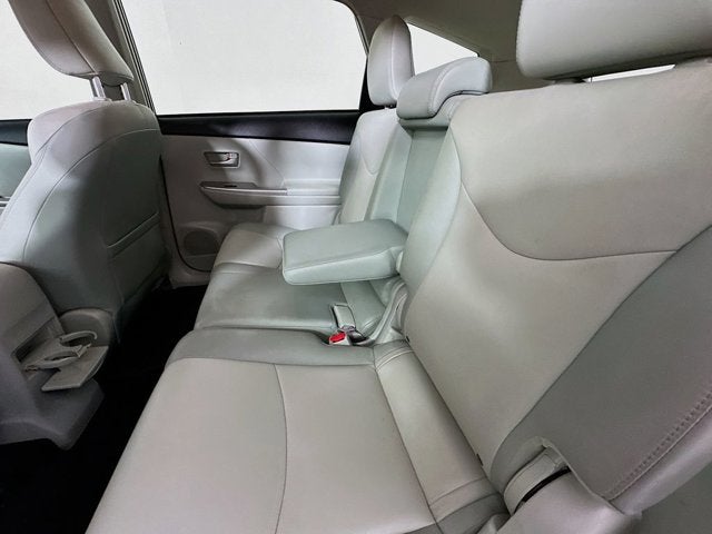 2014 Toyota Prius v Base