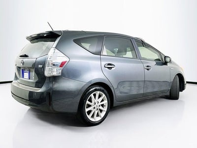 2014 Toyota Prius v Base