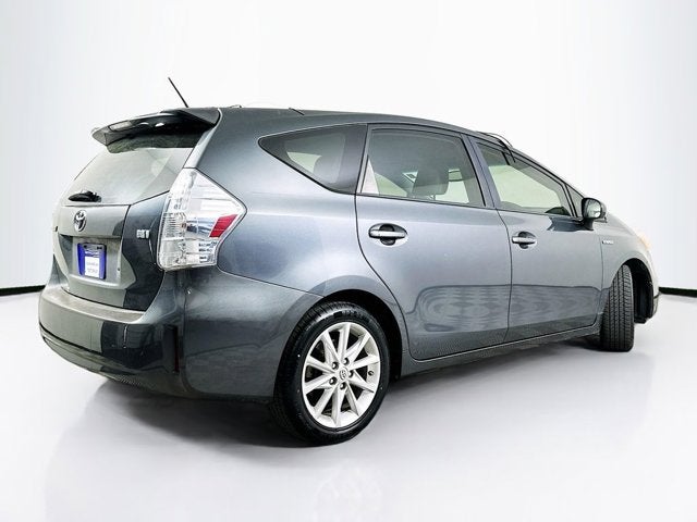 2014 Toyota Prius v Base