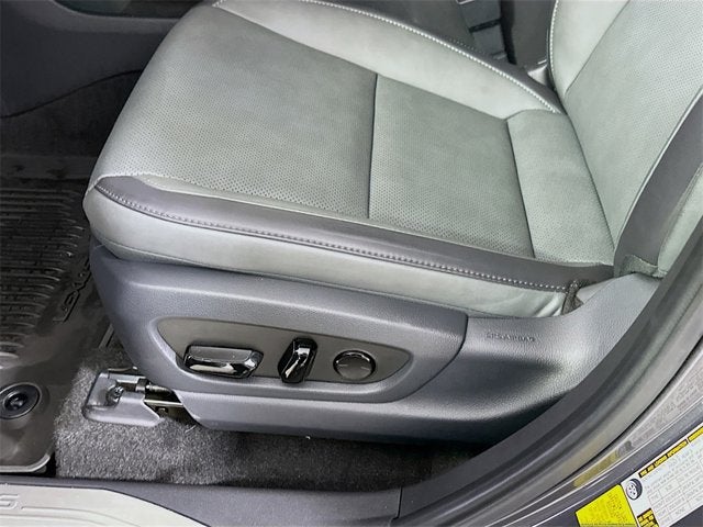 2023 Lexus RZ 450e Premium