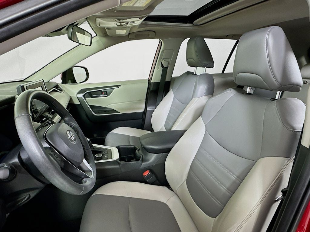 2022 Toyota RAV4 Hybrid XLE Premium