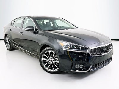 2018 Kia Cadenza Technology