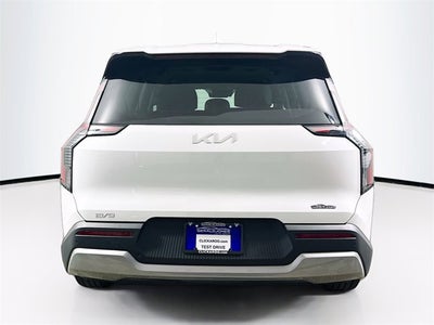 2024 Kia EV9 Light Short Range
