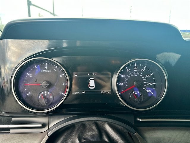 2024 Kia Carnival EX