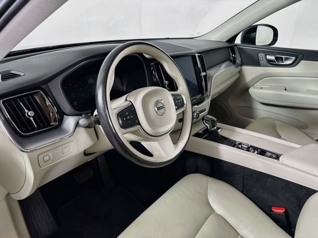 2018 Volvo XC60 T6 Momentum