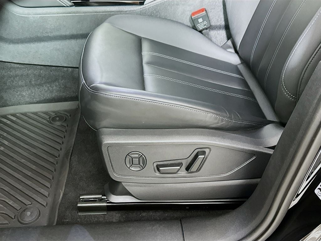 2025 Audi Q5 2.0T Premium Plus quattro
