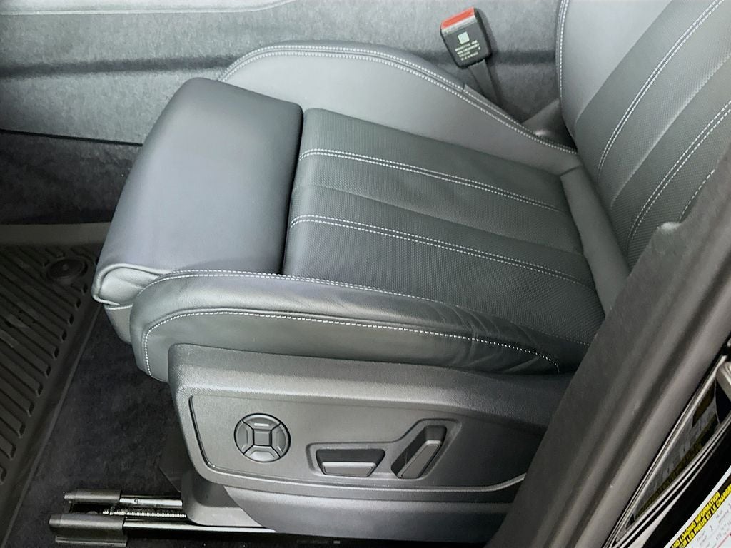 2025 Audi Q5 2.0T Prestige quattro