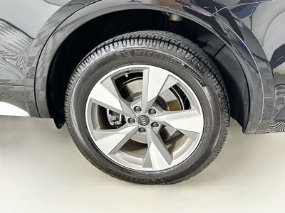2022 Audi Q5 40 Premium Plus quattro