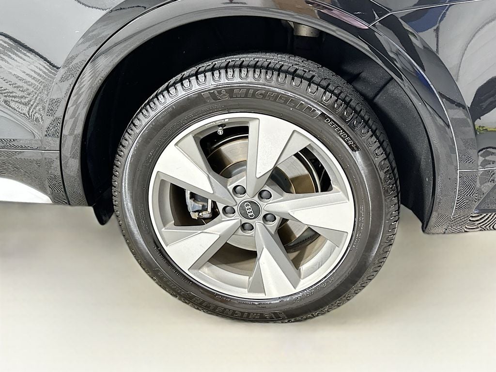 2022 Audi Q5 40 Premium Plus quattro