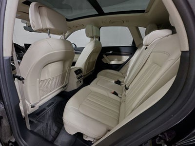 2022 Audi Q5 40 Premium Plus quattro
