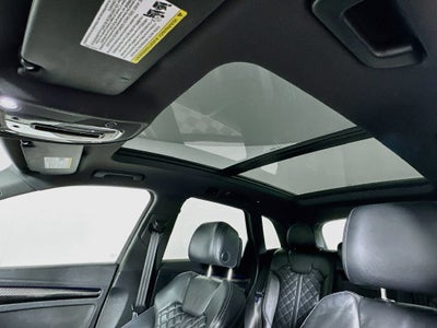 2022 Audi SQ5 Prestige quattro