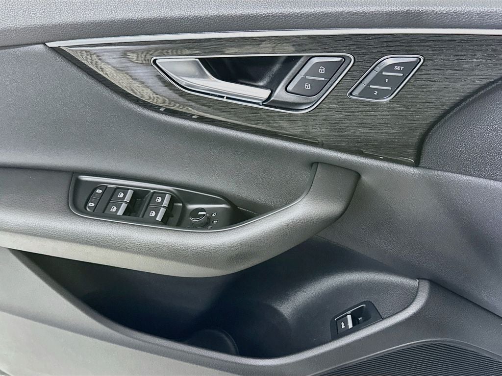2020 Audi Q8 55 Prestige quattro