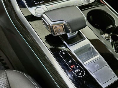 2020 Audi Q8 55 Prestige quattro