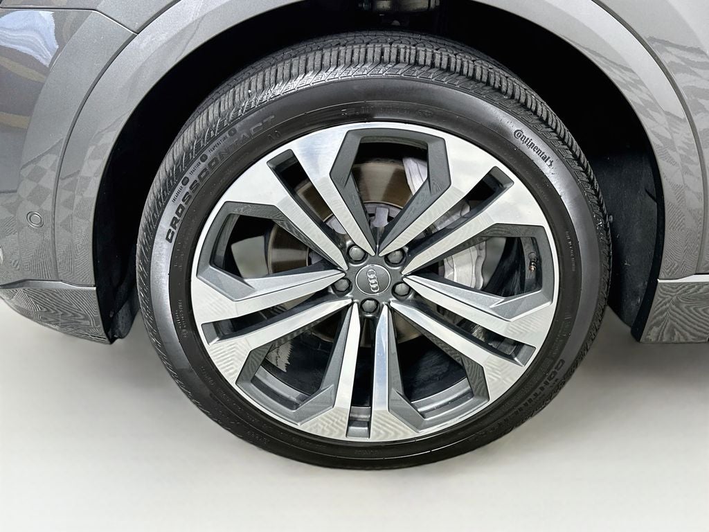 2020 Audi Q8 55 Prestige quattro
