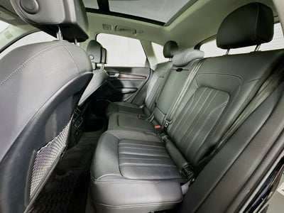 2022 Audi Q5 45 S line Premium quattro